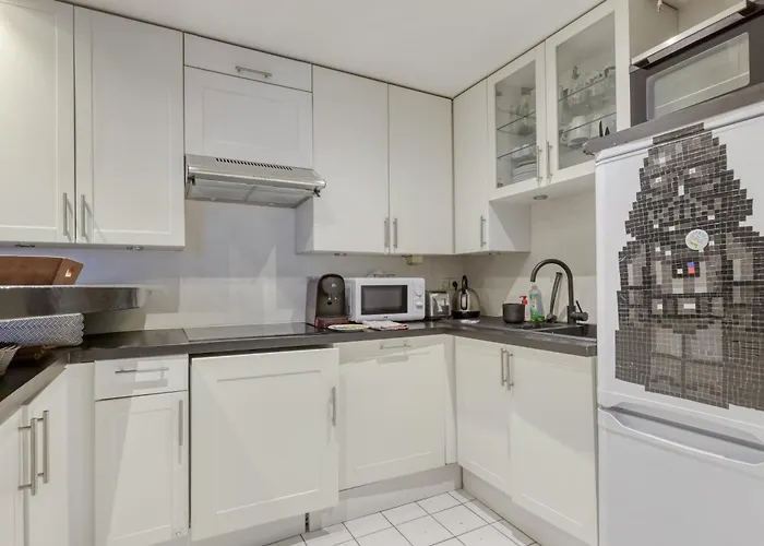 Le Feutrier - Au Pied De Montmartre * 파리